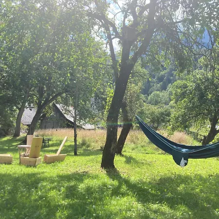 Apartmaji Pr' Matico *