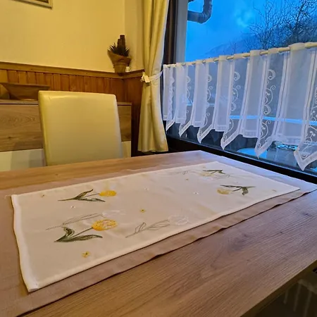 Apartmaji Pr' Matico קרנייסקה גורה