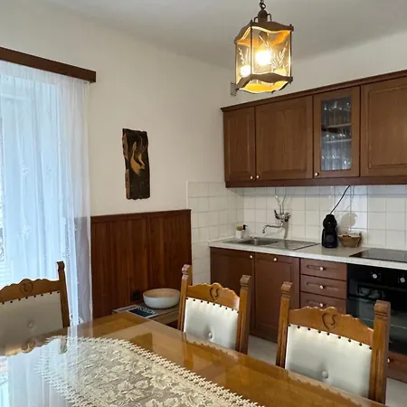 Apartmaji Pr' Matico דירה