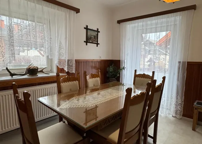 Apartmaji Pr' Matico * كْرانْيِسكا غورا